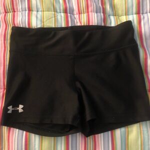 Under Armour Women's Black bootie, dance, Athletic Shorts biker shorts